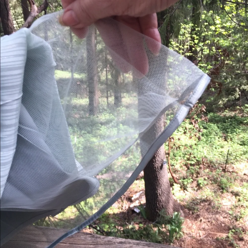 Bebe palest pastel mint green, lace panel backed halter dress - Picture 6 of 14